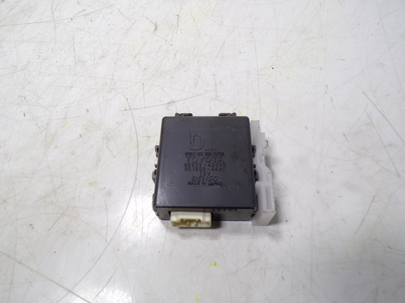 Recambio de modulo electronico para lexus nx 300h 2wd referencia OEM IAM 8597042020 8597042020 