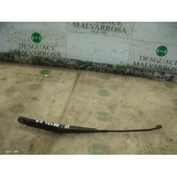 BRAZO LIMPIA DELANTERO DERECHO 