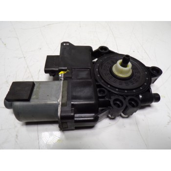 MOTOR ELEVALUNAS TRASERO DERECHO 834603Z010 834603Z010 