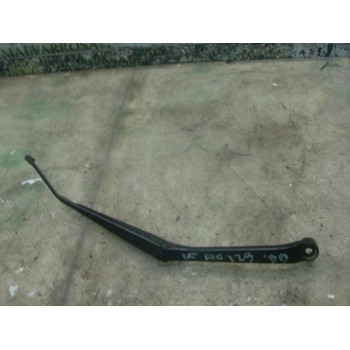 BRAZO LIMPIA DELANTERO DERECHO 