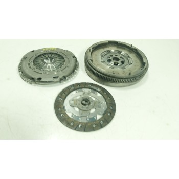 KIT EMBRAGUE 05C141015 05C141025A 