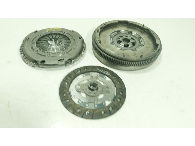 Recambio de kit embrague para seat arona (kj7, kjp) 1.0 tsi referencia OEM IAM 05C141015 05C141025A 