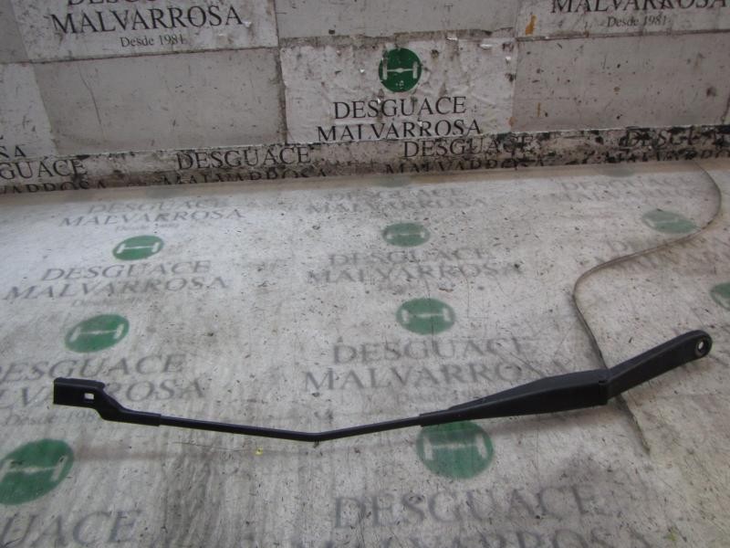 Recambio de brazo limpia delantero derecho para ford fiesta (cb1) 1.4 tdci cat referencia OEM IAM   
