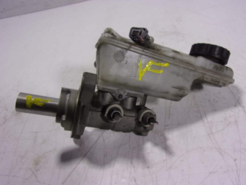 Recambio de bomba freno para renault kangoo 1.5 dci diesel fap referencia OEM IAM 460117576R  