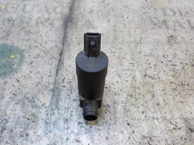 Recambio de bomba limpia para ford mondeo ber. (ca2) 2.0 tdci cat referencia OEM IAM 1355124  