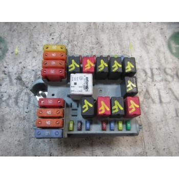 CAJA RELES / FUSIBLES 51738103 51738103 