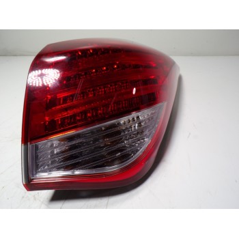 PILOTO TRASERO DERECHO 924023Z300 