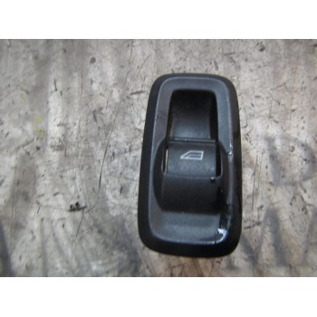 MANDO ELEVALUNAS DELANTERO DERECHO 