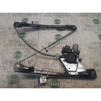 ELEVALUNAS DELANTERO DERECHO 