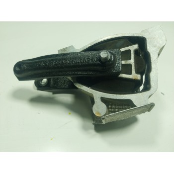 SOPORTE MOTOR TRASERO LR143677 