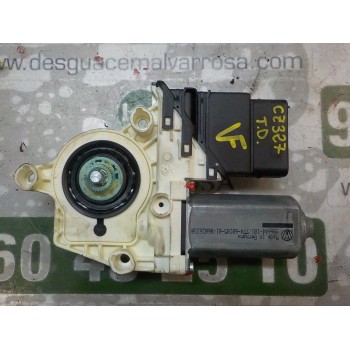 MOTOR ELEVALUNAS TRASERO DERECHO 