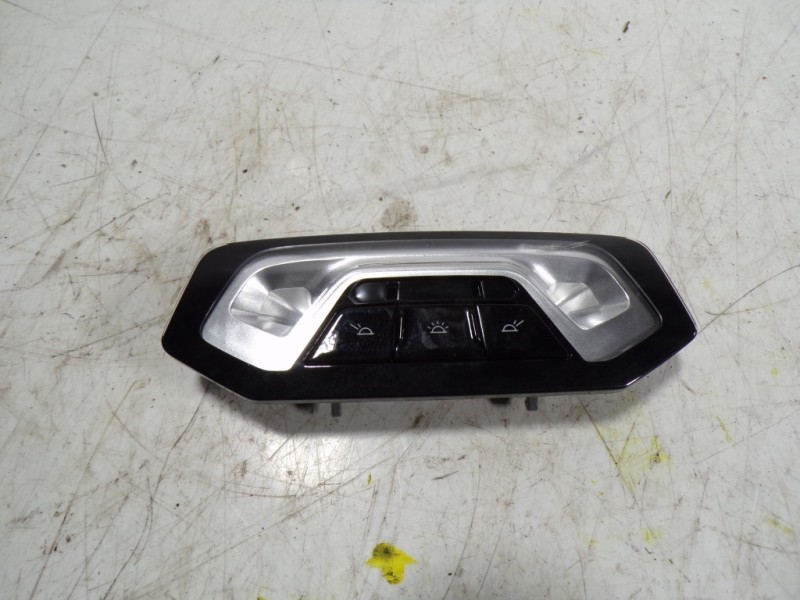 Recambio de piloto interior para bmw serie 2 gran coupe (f44) 220i referencia OEM IAM 63317910813 791081301 