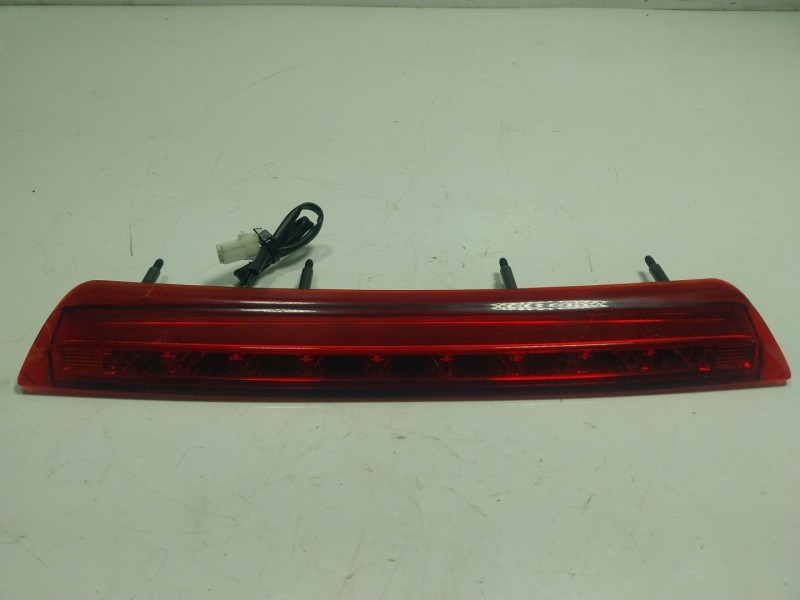 Recambio de piloto trasero central para hyundai kona (os, ose, osi) 1.6 gdi hybrid referencia OEM IAM 92700J9000  