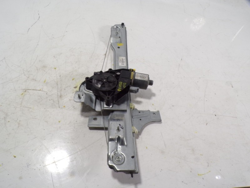 Recambio de elevalunas delantero derecho para peugeot 208 1.0 vti referencia OEM IAM 9673154380 9674254380 0130822702