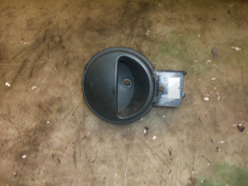 Recambio de maneta interior delantera derecha para chevrolet kalos 1.2 se referencia OEM IAM   