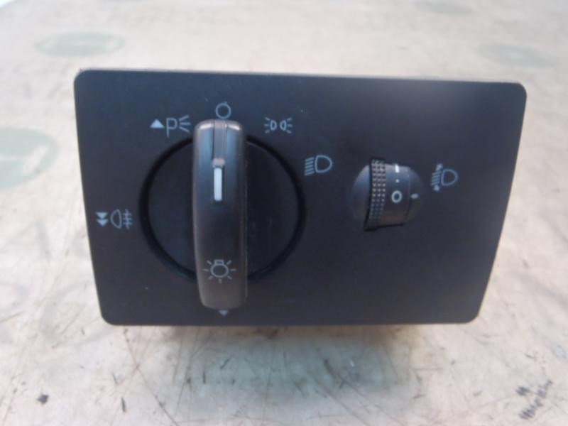 Recambio de mando luces para ford focus lim. (cb4) business referencia OEM IAM 1471875 7M5T13A024LA 