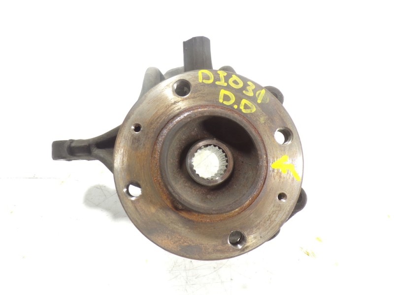 Recambio de mangueta delantera derecha para peugeot 208 1.0 vti referencia OEM IAM 1607557580  