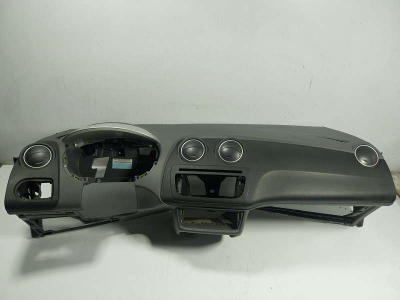 Recambio de salpicadero para seat ibiza iv (6j5, 6p1) 1.6 tdi referencia OEM IAM  6J0880204 