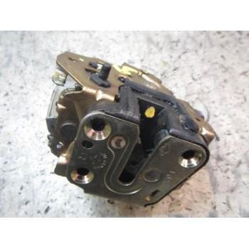 CERRADURA PUERTA TRASERA DERECHA 82502AA210 