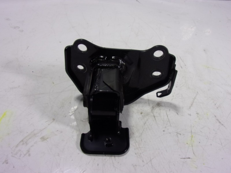 Recambio de soporte cambio para lexus nx 300h 2wd referencia OEM IAM 1237236070  