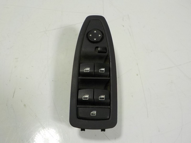 Recambio de mando elevalunas delantero izquierdo para bmw serie 1 lim. (f20) 2.0 turbodiesel referencia OEM IAM 61319208109 9208