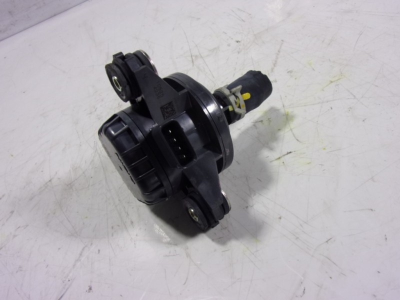 Recambio de bomba agua para lexus nx 300h 2wd referencia OEM IAM G904048010 G904048010 