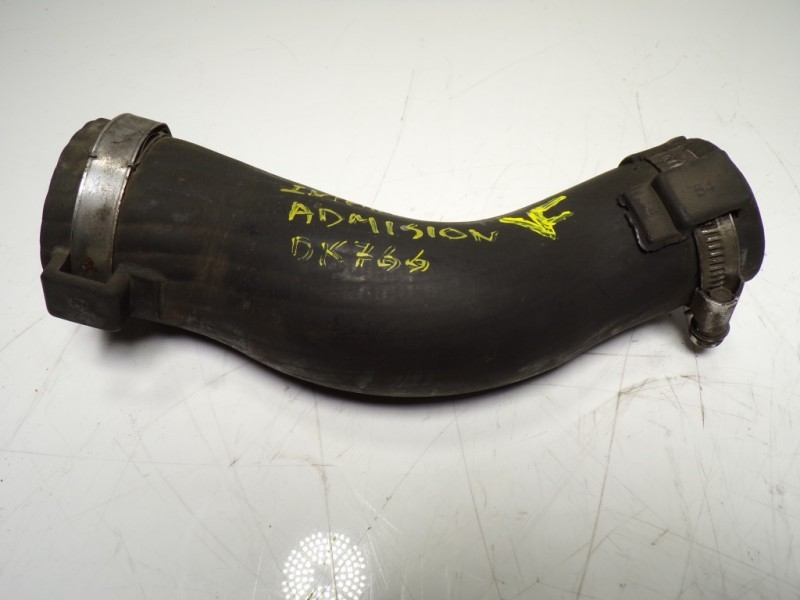 Recambio de tubo intercooler para hyundai i40 1.7 crdi cat referencia OEM IAM 282732A800  