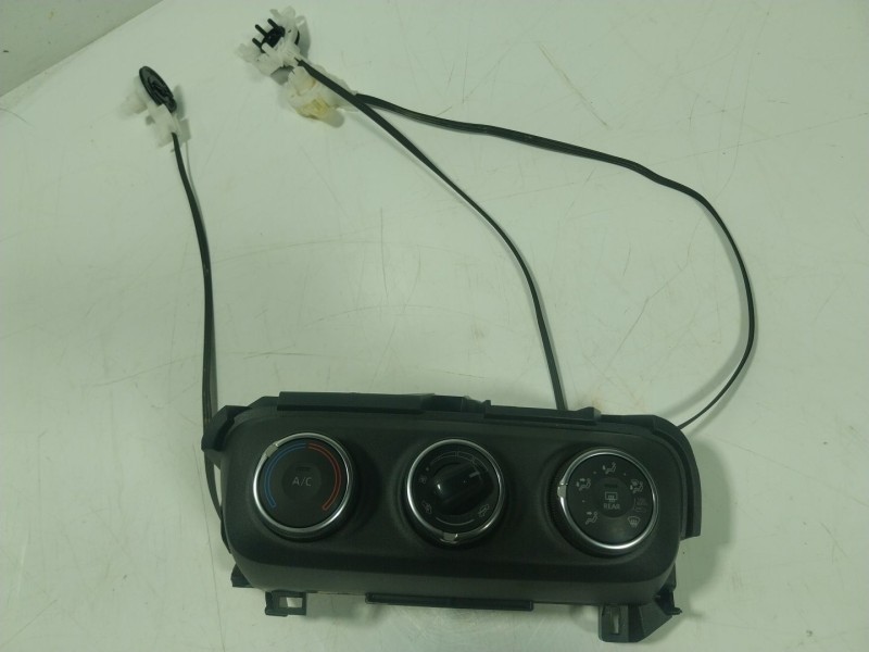 Recambio de mando calefaccion / aire acondicionado para toyota yaris (_p21_, _pa1_, _ph1_) 1.5 (mxpa11) referencia OEM IAM 55901