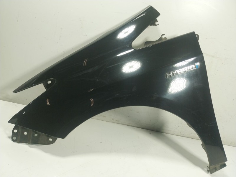 Recambio de aleta delantera izquierda para toyota prius (_w3_) 1.8 hybrid (zvw3_) referencia OEM IAM   