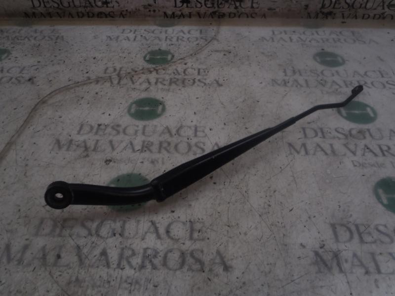 Recambio de brazo limpia delantero derecho para cadillac srx 3.6 v6 cat referencia OEM IAM 88958239  