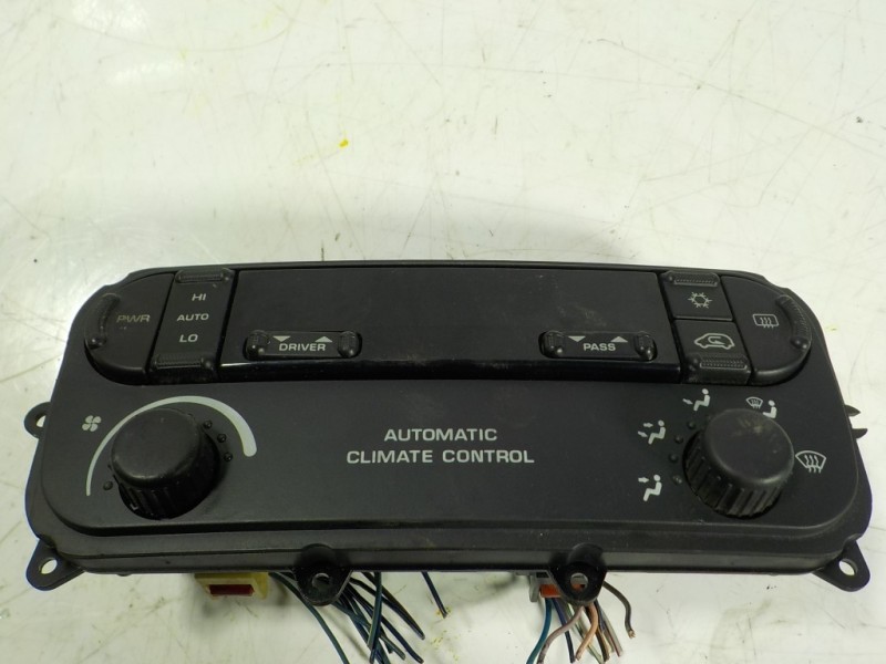 Recambio de mando climatizador para chrysler voyager (rg) 2.5 crd cat referencia OEM IAM  P05005018AB 