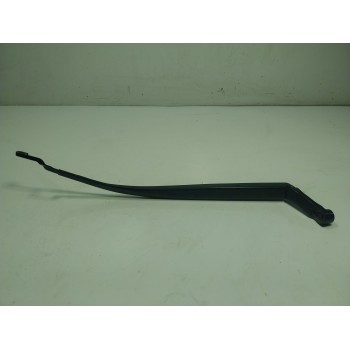 BRAZO LIMPIA DELANTERO DERECHO 