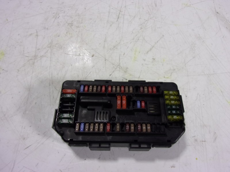 Recambio de caja reles / fusibles para bmw serie 1 lim. (f20) 118i referencia OEM IAM 61149224866 922487903 