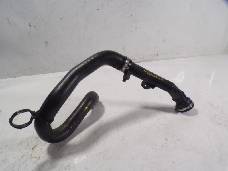 Recambio de tubo intercooler para toyota proace city 1.5 dci referencia OEM IAM SU001B0422  