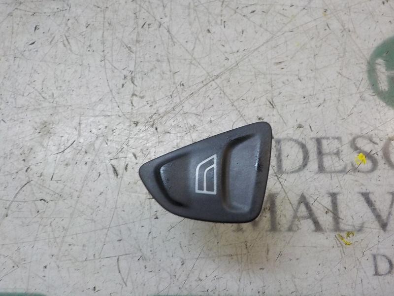 Recambio de mando elevalunas delantero derecho para ford ka (ccu) titanium+ referencia OEM IAM 1571470  