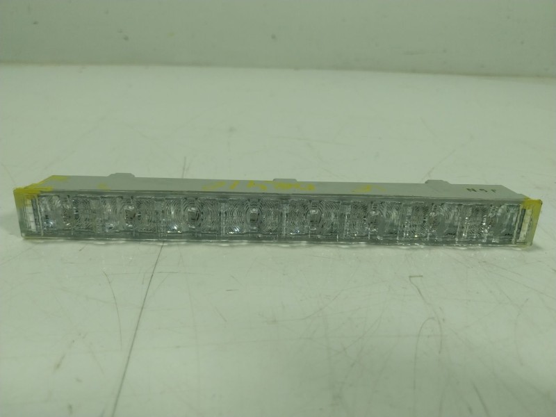 Recambio de piloto trasero central para toyota yaris (_p21_, _pa1_, _ph1_) 1.5 (mxpa11) referencia OEM IAM 81006K0020  