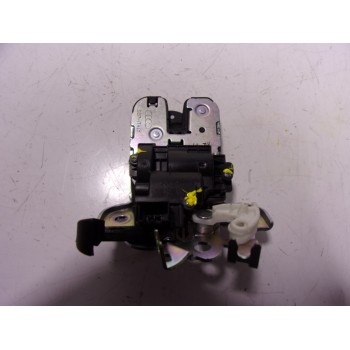 CERRADURA MALETERO / PORTON 8R0827505A 