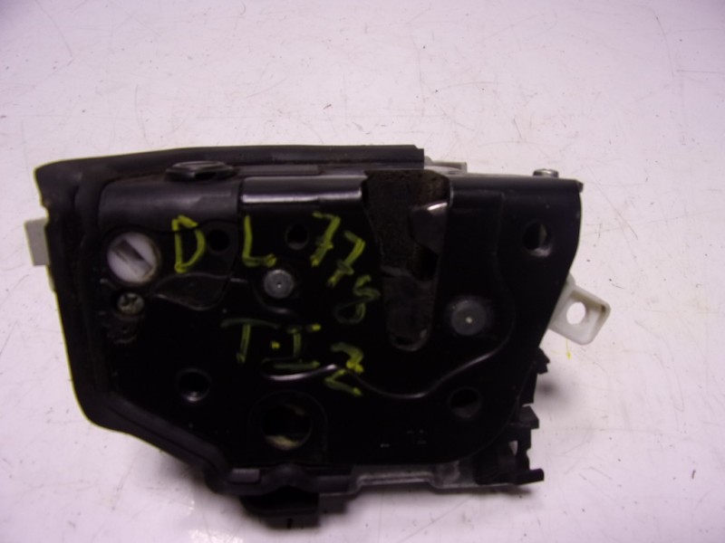 Recambio de cerradura puerta trasera izquierda para audi a1 (8xk) 1.0 tfsi referencia OEM IAM 8X0839015E 8X0839015E 