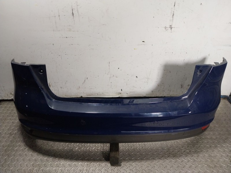 Recambio de paragolpes trasero para ford focus iii 1.0 ecoboost referencia OEM IAM 1877243  