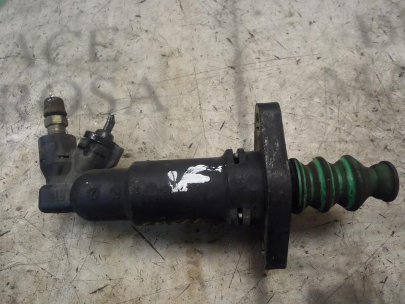 Recambio de bombin embrague para volkswagen bora berlina (1j2) trendline referencia OEM IAM   