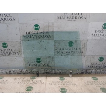 CRISTAL PUERTA TRASERO DERECHO 834203F000 