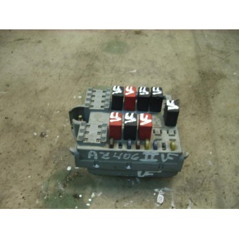 CAJA RELES / FUSIBLES 