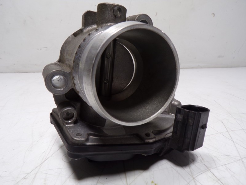 Recambio de caja mariposa para ford focus lim. 1.0 ecoboost cat referencia OEM IAM 2168321 CM5G9F991FC 