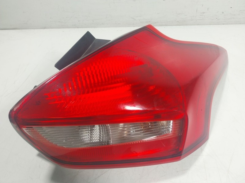 Recambio de piloto trasero derecho para ford focus iii 1.0 ecoboost referencia OEM IAM 1906354 F1EB13404CF 