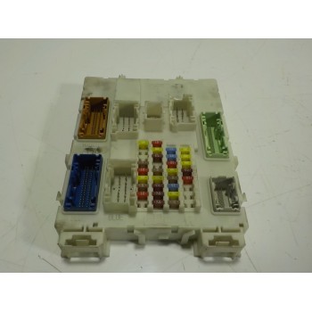 CAJA RELES / FUSIBLES 2443670 F1FT14014CGA 