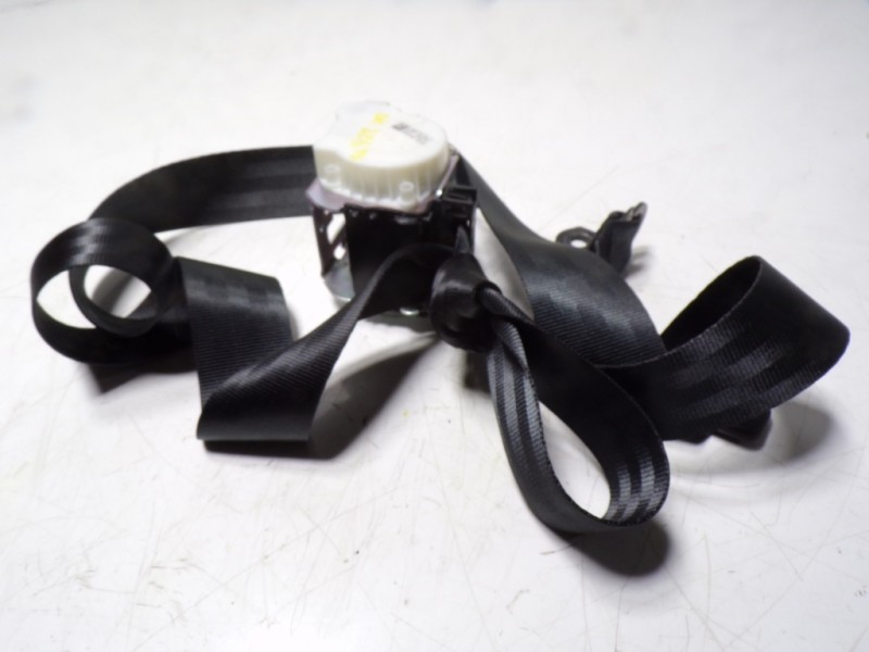 Recambio de cinturon seguridad trasero derecho para ford focus lim. 1.0 ecoboost cat referencia OEM IAM 1913152 BM51611B68AH3JA6