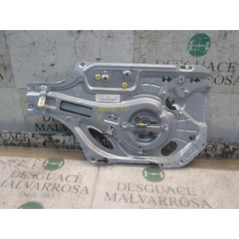 ELEVALUNAS TRASERO DERECHO 834023F010 