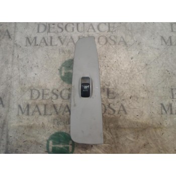 MANDO ELEVALUNAS DELANTERO DERECHO 935753F200NF 