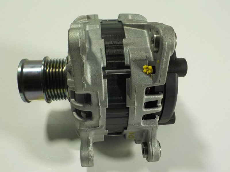 Recambio de alternador para audi a1 sportback (gba) 1.0 tfsi referencia OEM IAM 04E903015A  04E903015A