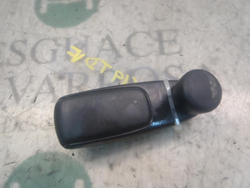 Recambio de maneta elevalunas delantera derecha para peugeot 308 confort referencia OEM IAM 9240F4  